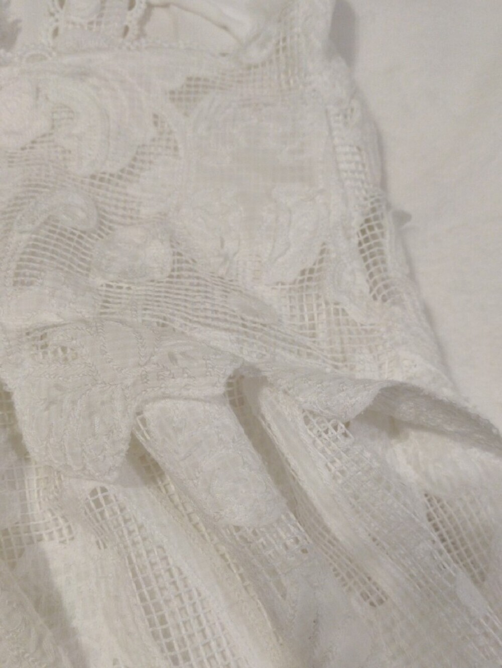 Anthropologie White Top with Subtle Red Stitch Detail - Picture 12 of 15